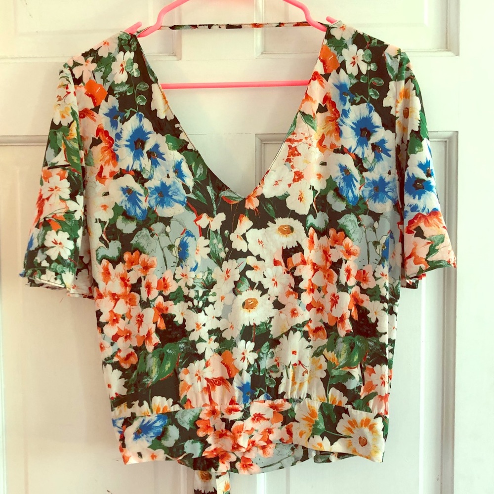 NWOT Zara Floral Wrap Sash V-Neck Blouse